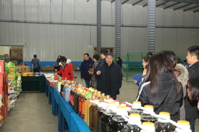 東營市人民政府 部門動(dòng)態(tài) 北京市食安委到我市簽署進(jìn)京食用農(nóng)產(chǎn)品安全保障合作框架協(xié)議